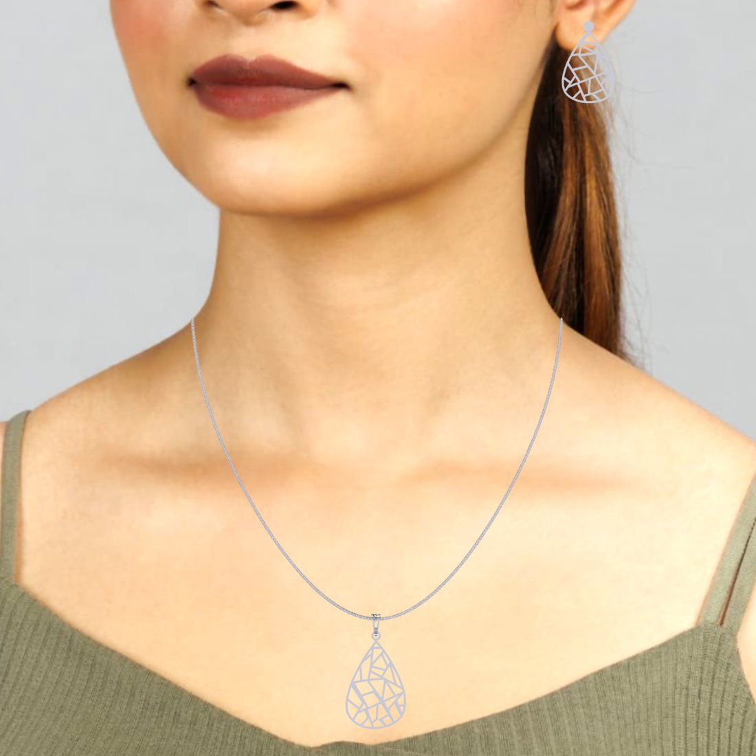 Sterling Silver 925 Diamond cut Leaf Pendant With Earring Set for Women and Girls