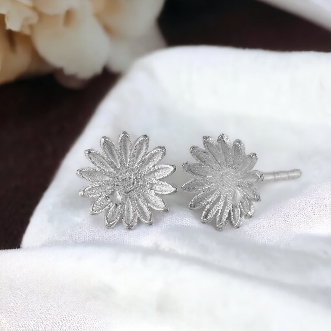 Juhi Sterling Silver Stud Earring For Women & Girls