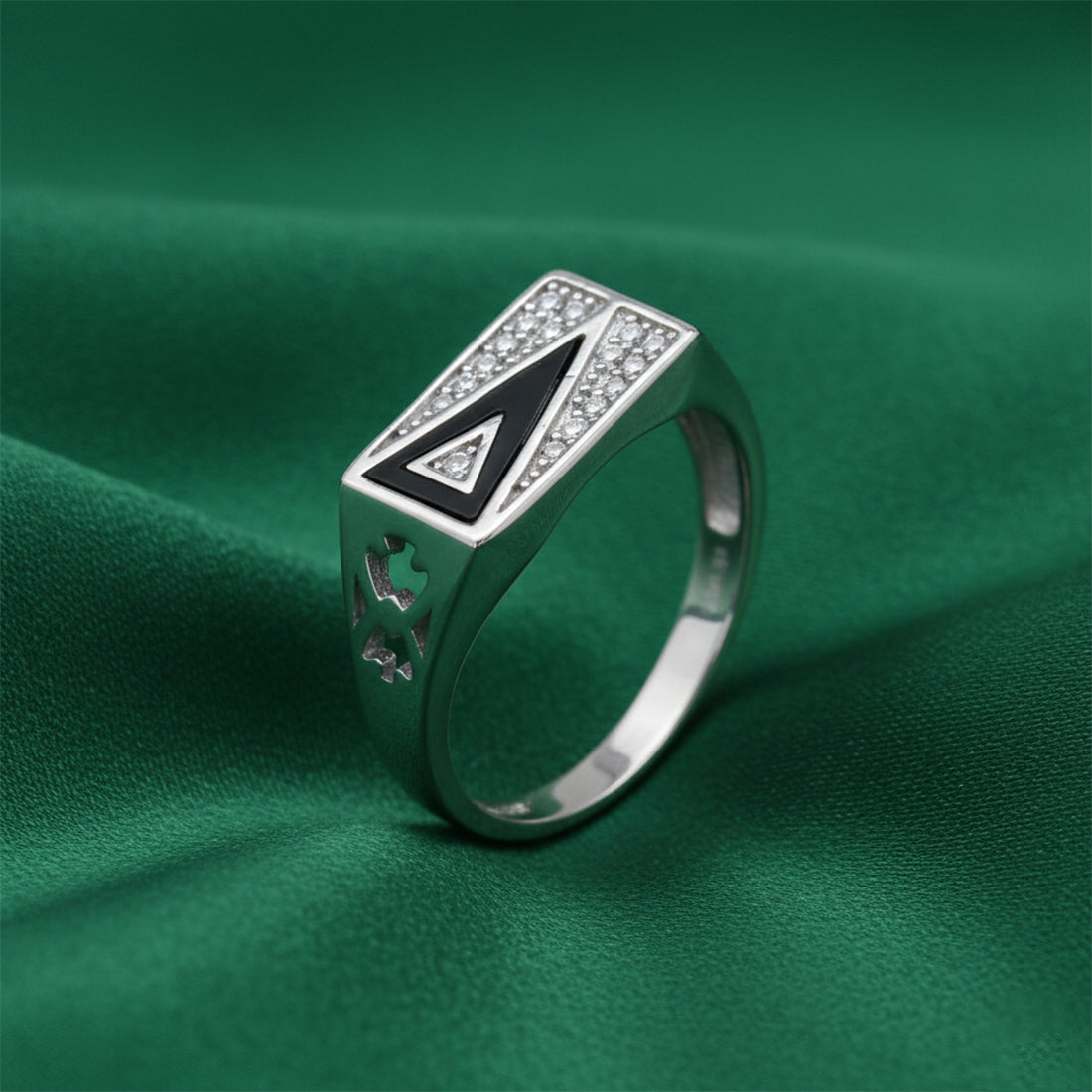 925 Sterling Silver EterKnight Black Tringle Ring for Men